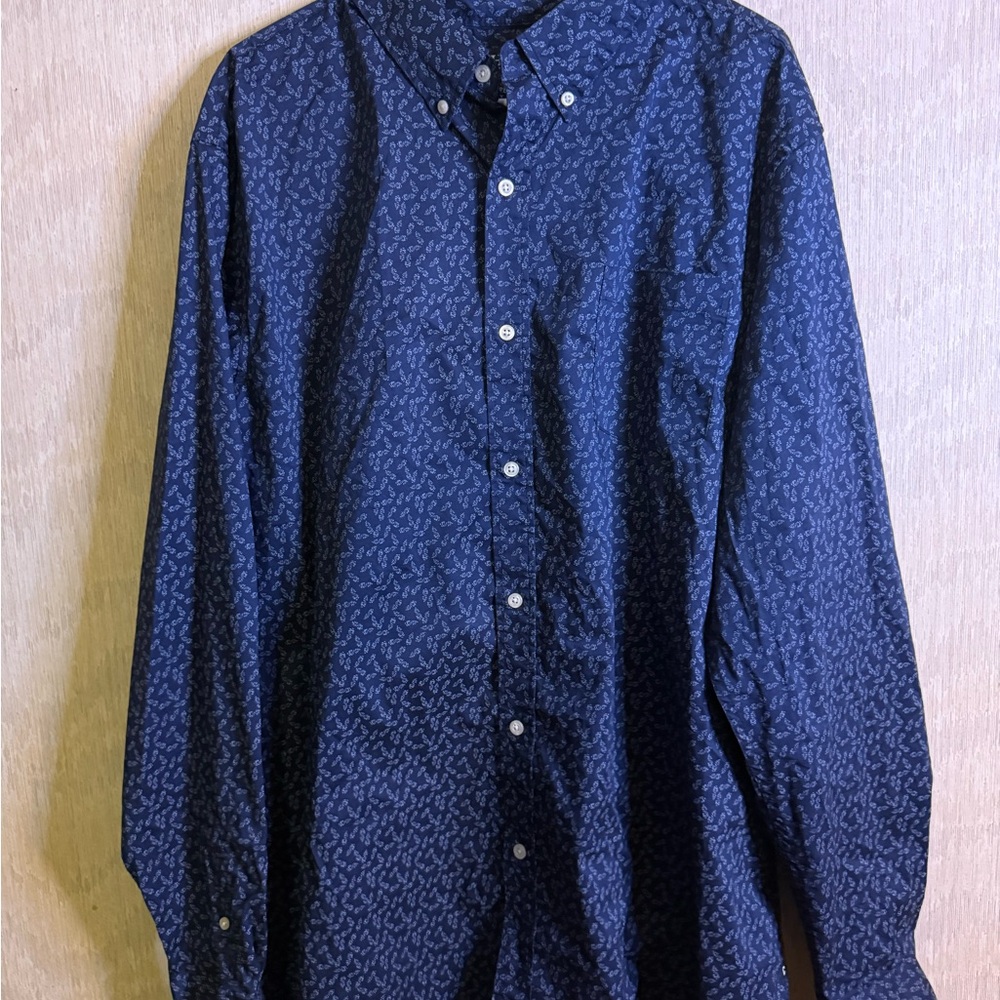 Chaps Blue Casual Button Down Shirt with Polka Dot Pattern